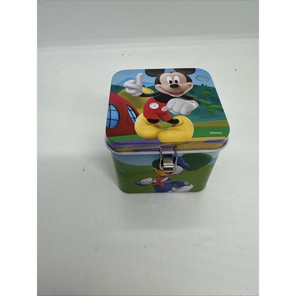 Disney Mickey Mouse, Donald Duck & Goofy Friends for 70 Years Watch - Picture 6 of 6